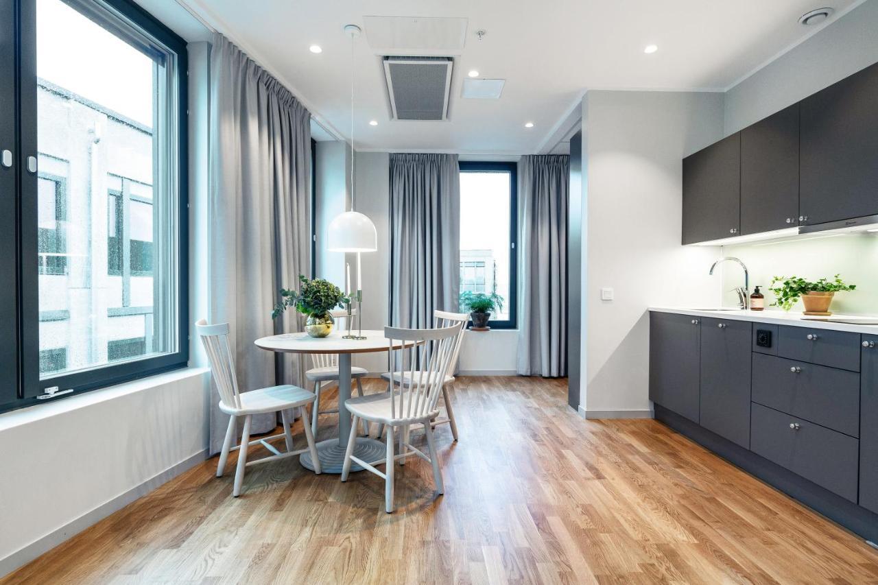 Biz Apartment Bromma Stockholm Ngoại thất bức ảnh A typical apartment