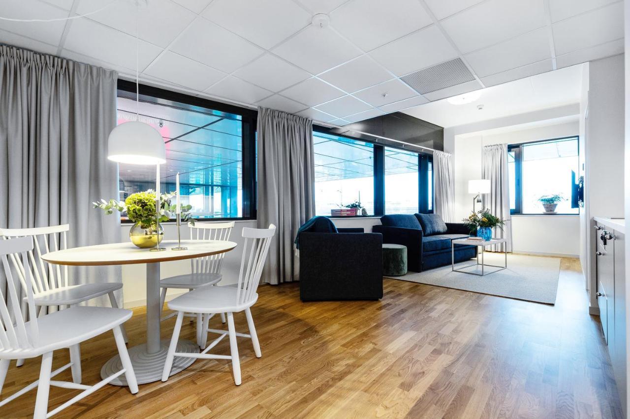 Biz Apartment Bromma Stockholm Ngoại thất bức ảnh A student apartment at the University of Jyväskylä