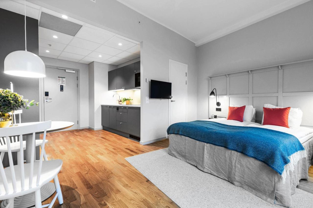Biz Apartment Bromma Stockholm Ngoại thất bức ảnh A typical studio apartment